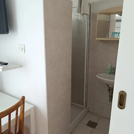 בית הארחה Sobe Cernilogar 3*