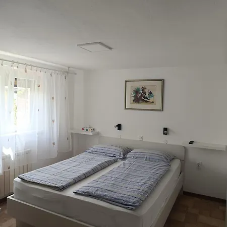 Sobe Cernilogar Tolmin