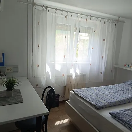 Sobe Cernilogar 게스트하우스 톨민